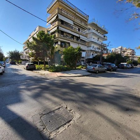 Apartment Near The Center Of Glyfada Афіни Екстер'єр фото