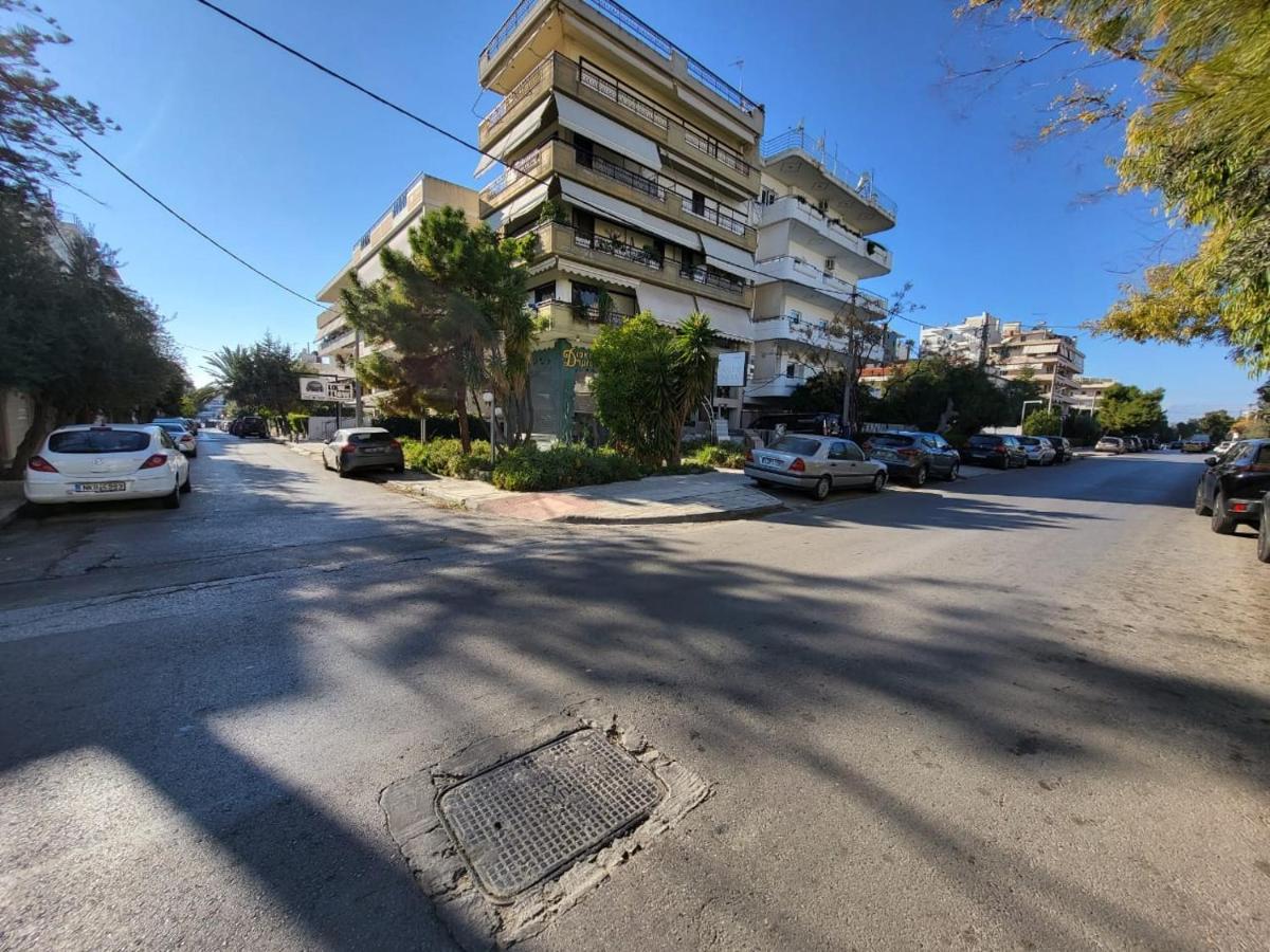 Apartment Near The Center Of Glyfada Афіни Екстер'єр фото