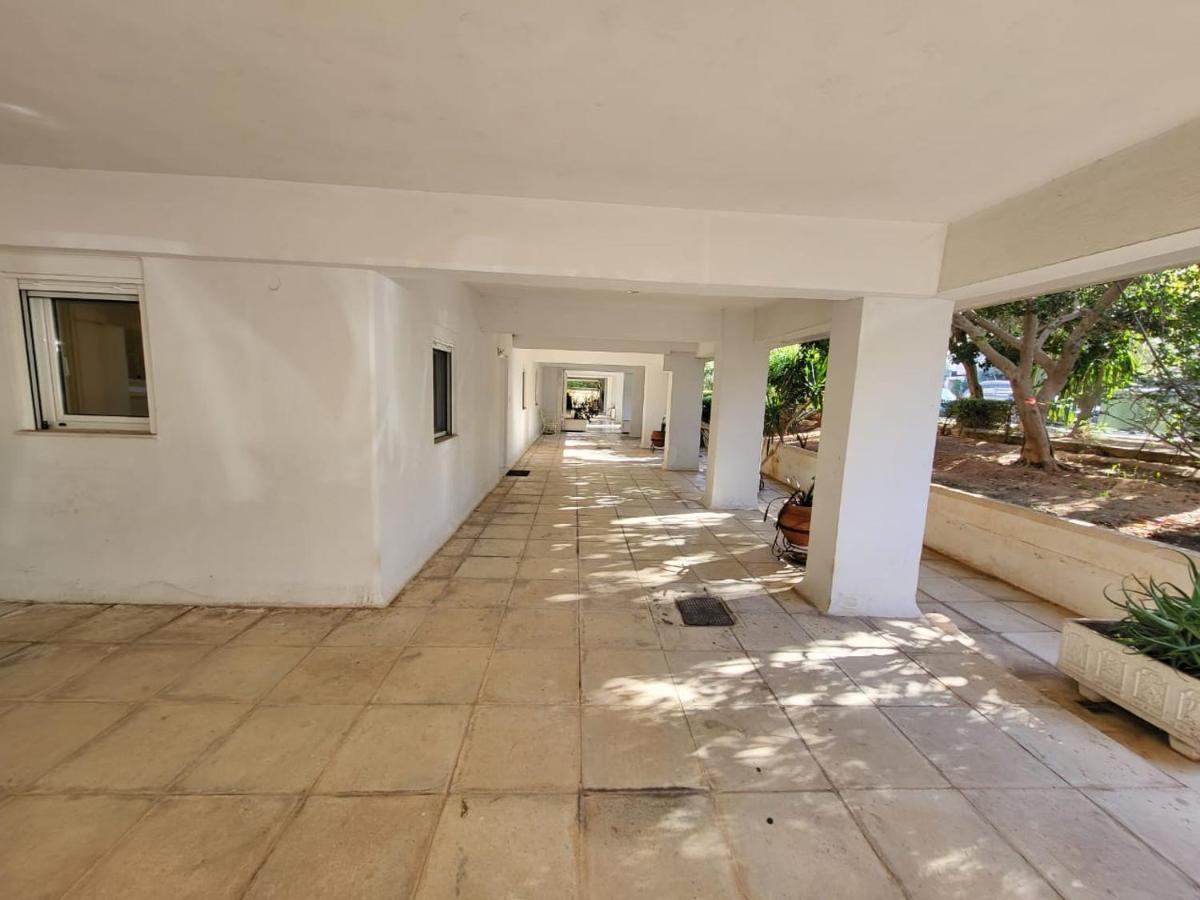 Apartment Near The Center Of Glyfada Афіни Екстер'єр фото